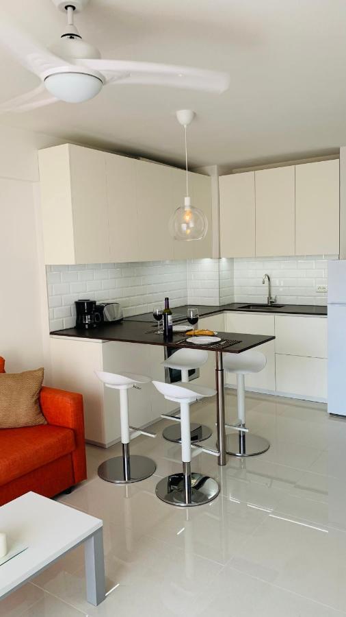 Playa La Arena Apartment By The Beach Puerto de Santiago  Bagian luar foto